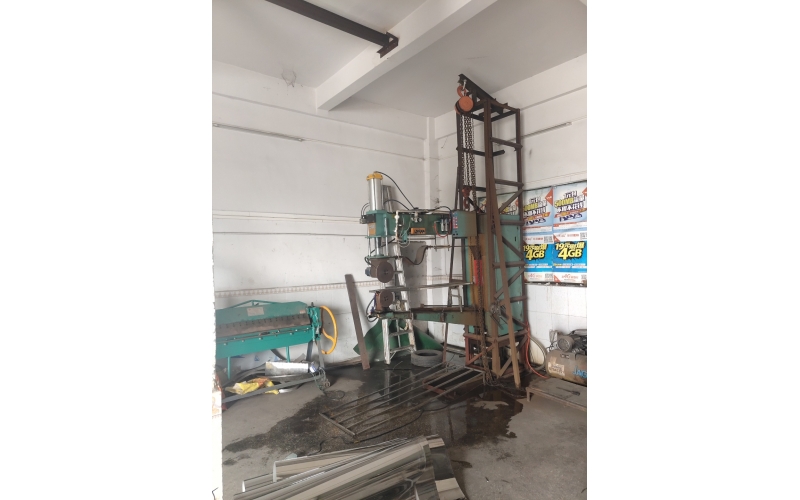 東莞塘嚇客戶單電動壓滾機(jī)